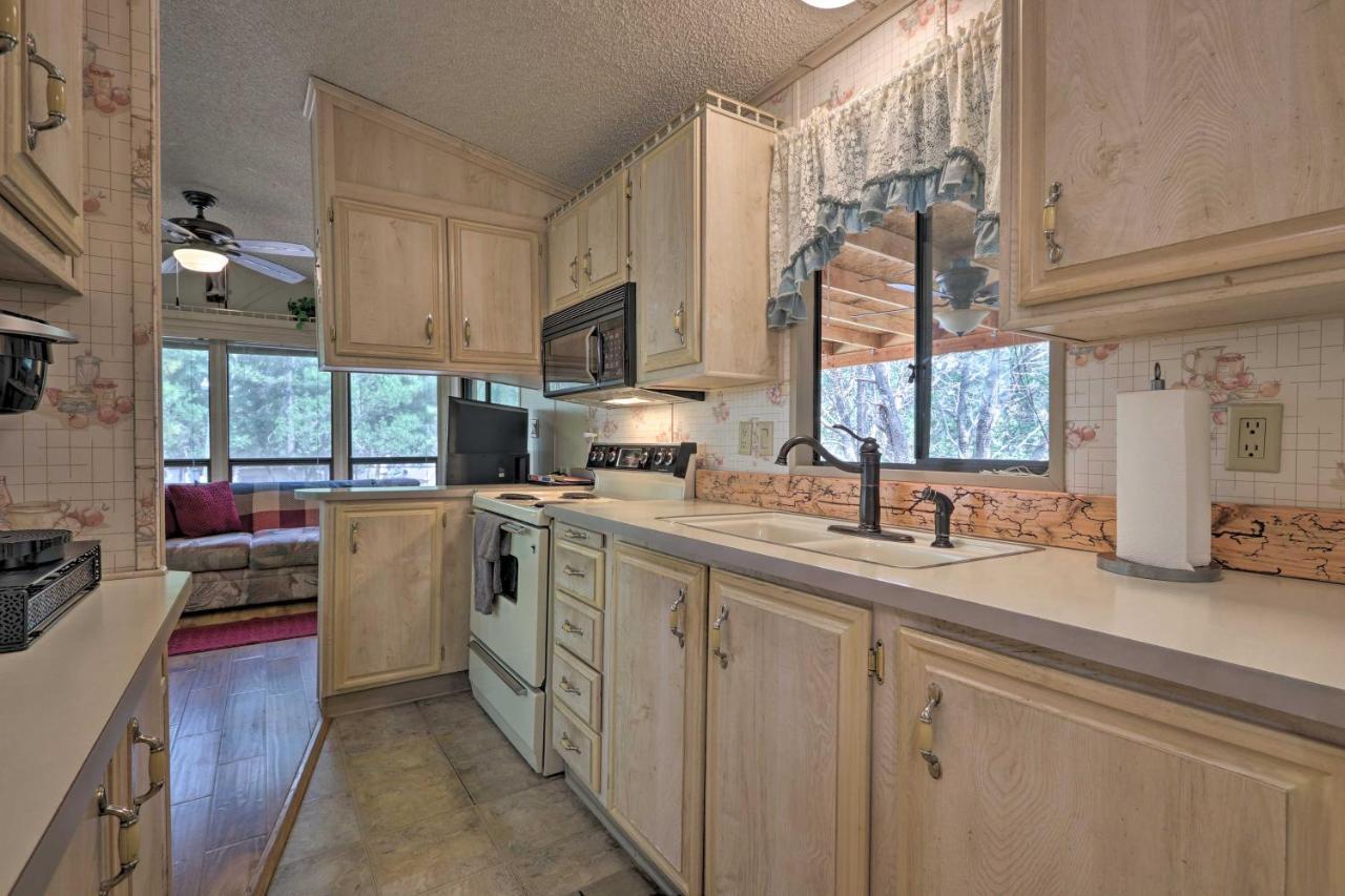 Show Low Home With Deck And Grill - 13 Mi To Hon-Dah! Eksteriør bilde